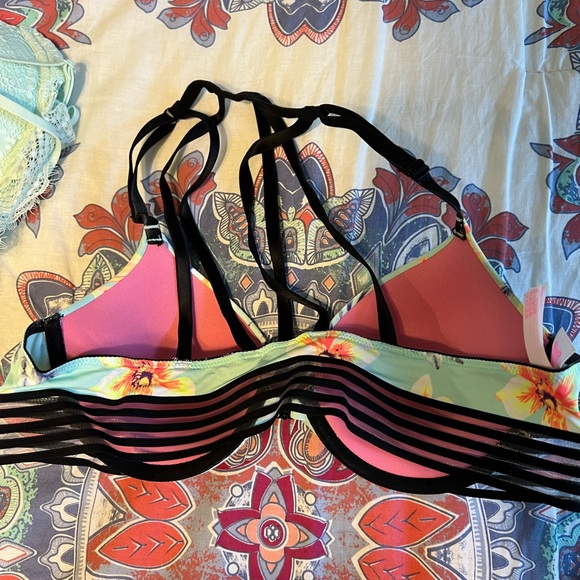 VS PINK Racerback Bra - Picture 2 of 3